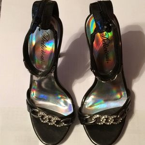 Delicious black/silver 3 in. heels